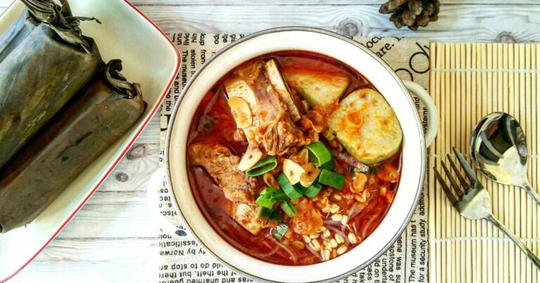 Kuliner Khas Sibolga: Kenikmatan Lontong Tauto yang Menggoda